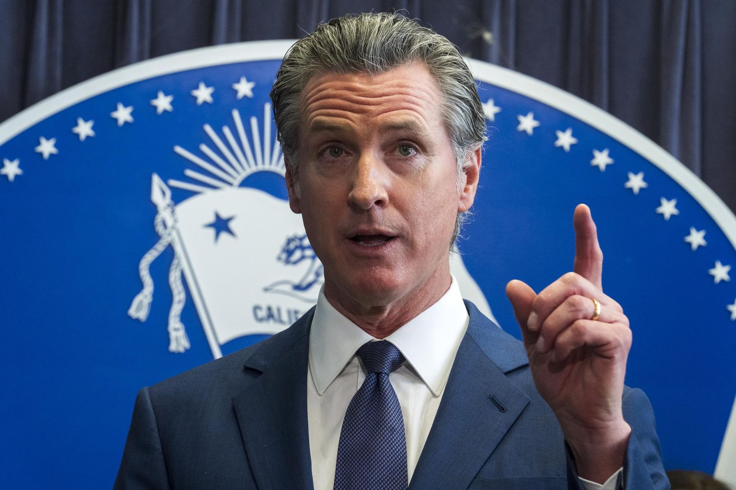 Newsom signs bills to protect children from AI deepfake nudes