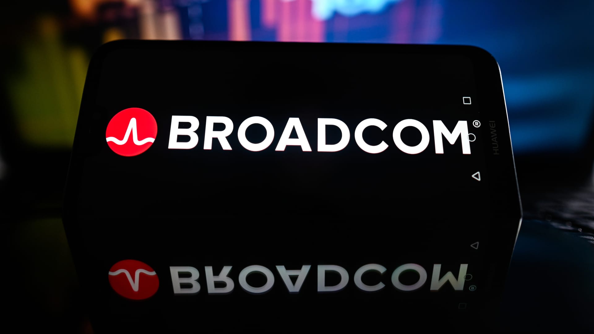 Shares of Broadcom should be higher given the chipmaker’s AI growth outlook