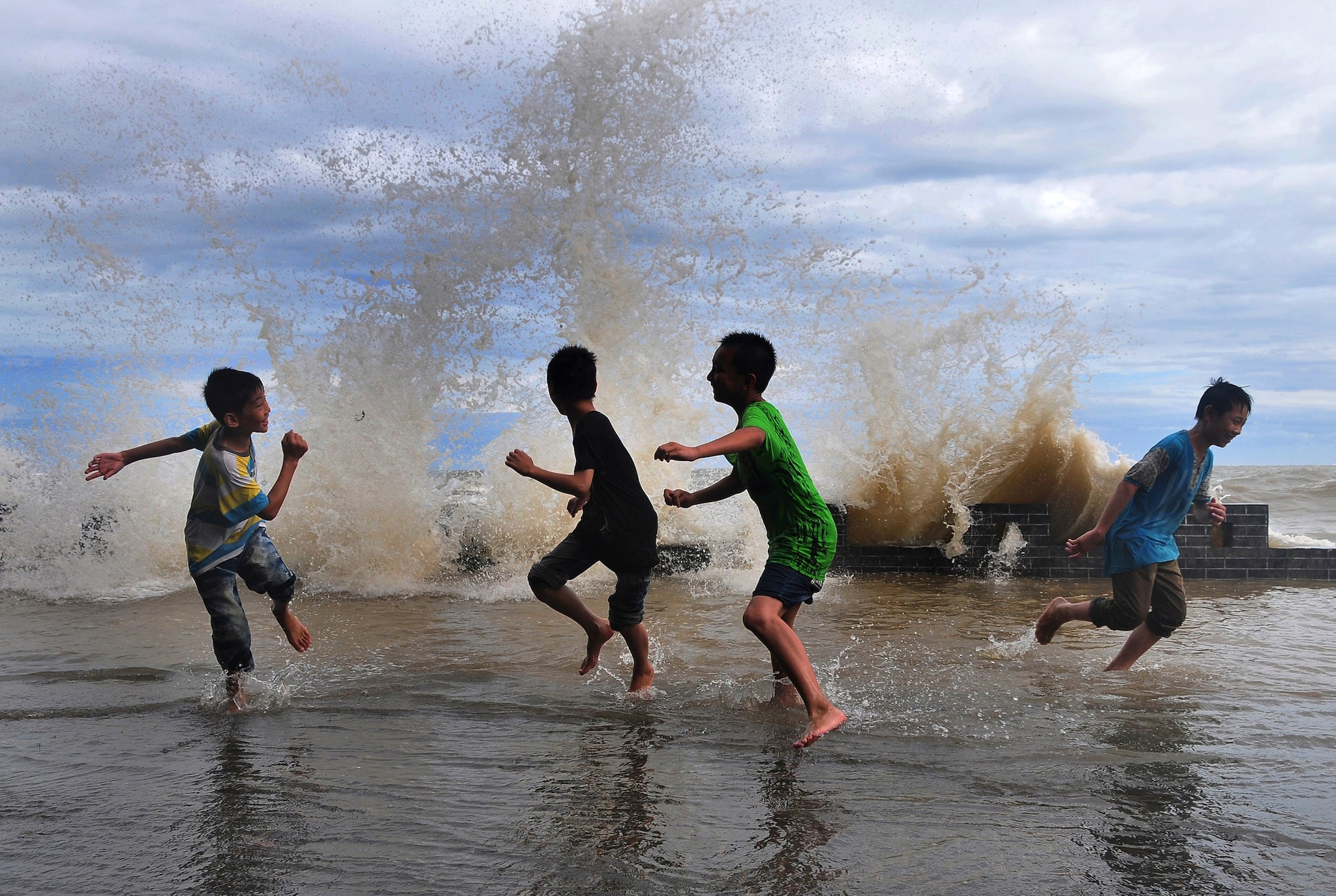 As storm Bebinca approaches, Taiwan uses AI to predict typhoon paths