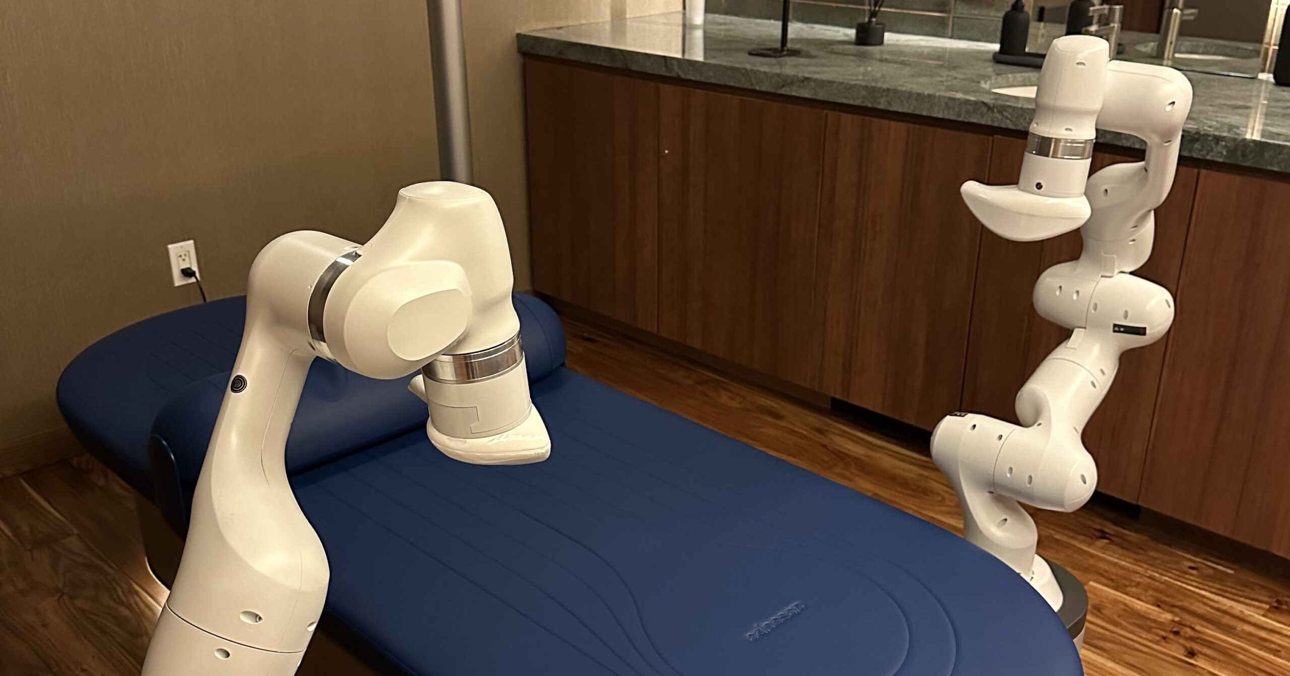 I Tried an AI Robot Massage – Here Are My Honest Thoughts